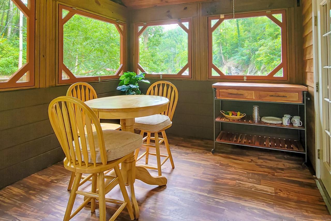 Mountain Brook Villa Gatlinburg Exterior photo